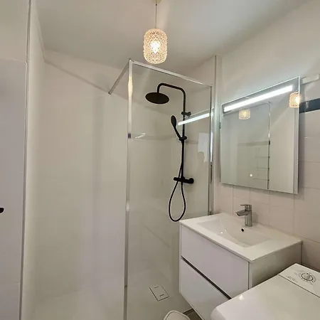 4 Pers. Centre Avec Terrasse Et Parking - Fr-1-226b-241 * Cavalaire-sur-Mer